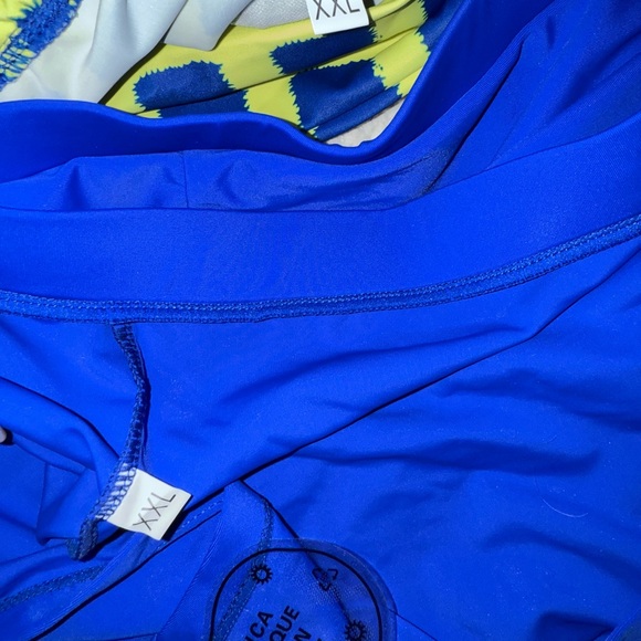 Bathing suit - Picture 4 of 4